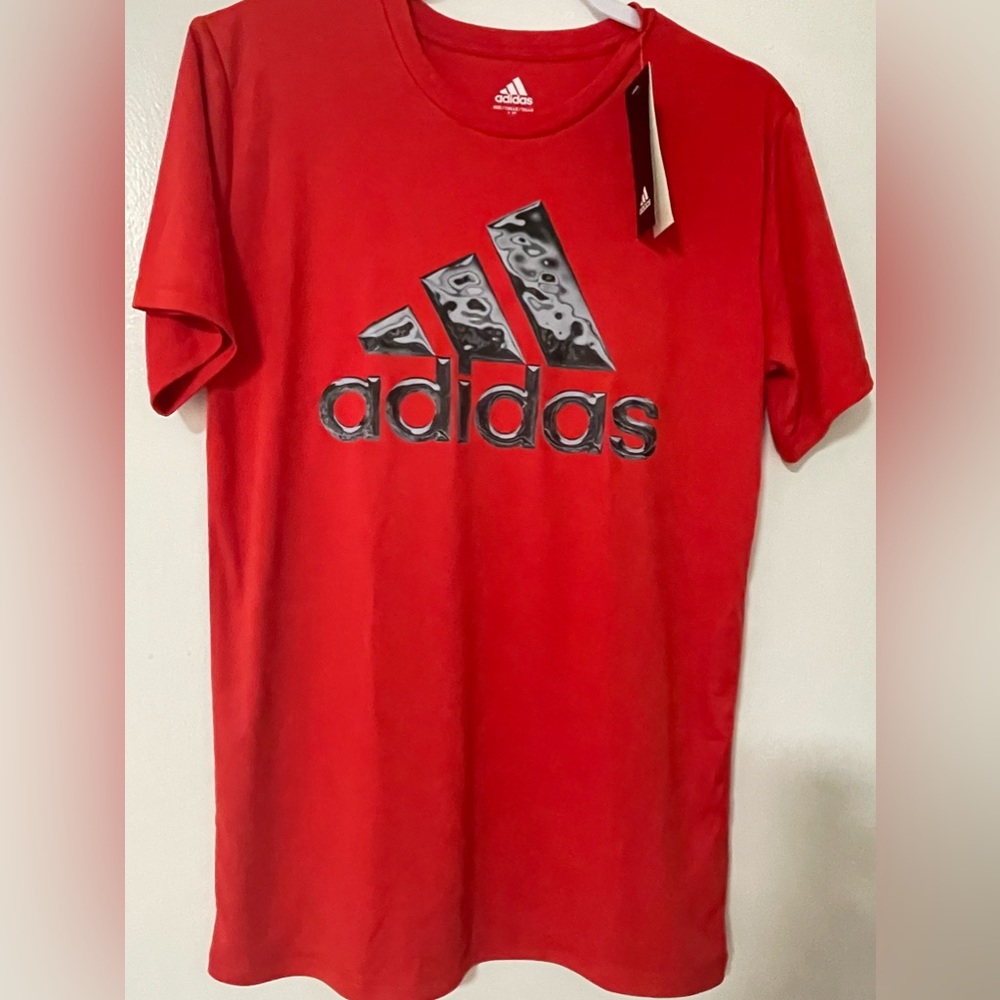 Brand New Adidas Red T Shirt Boys Size L 14/16
